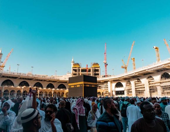Umroh Berapa Hari? Panduan Lengkap Durasi Ibadah Umrah untuk Jamaah Pemula